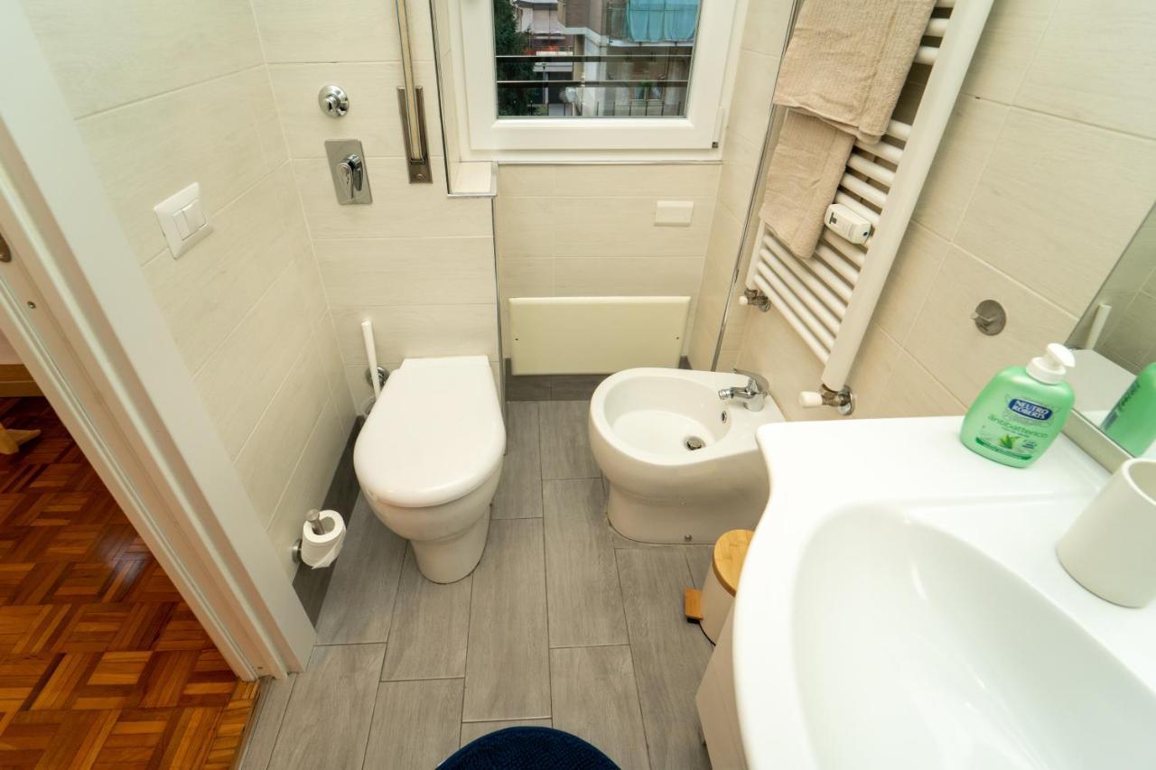 Apartmán Trilocale Con Parcheggio Privato Milán Exteriér fotografie